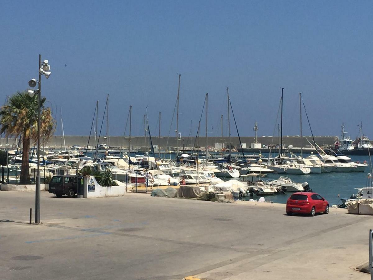 1 Calle Del Mar Apartamento Garrucha Eksteriør billede